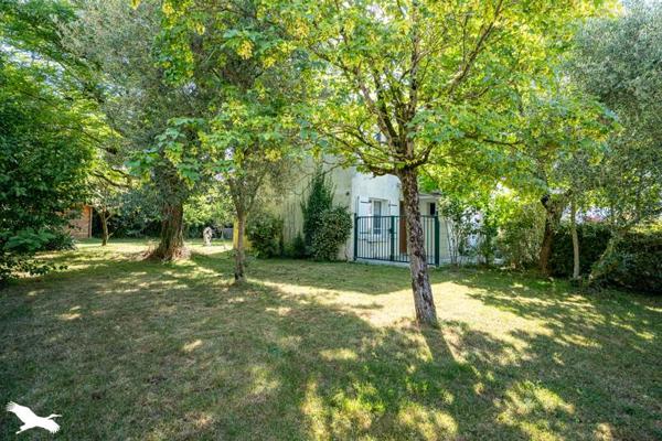 Maison à vendre 182 069 € Saint-Jean-d'Angély 5 p 99 m² DPE D