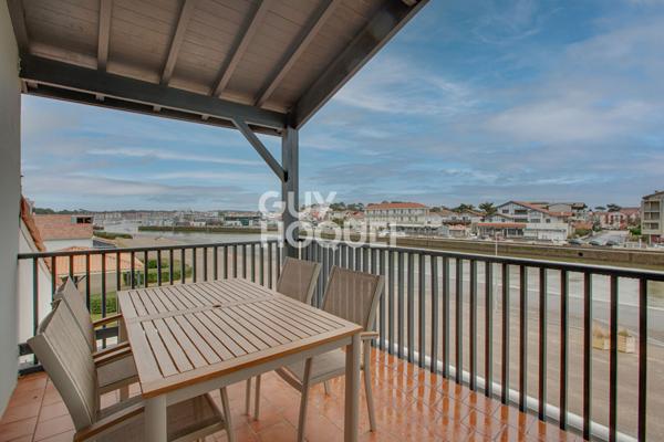 Appartement avec terrasse vue canal à Capbreton