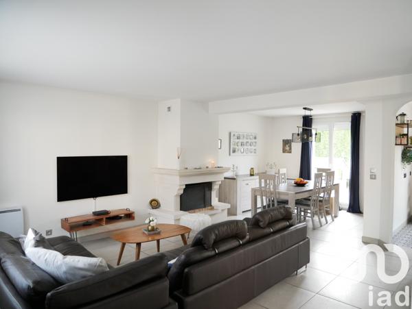 Maison à vendre 7 pièces 138 m² Saint-Brice-sous-Forêt