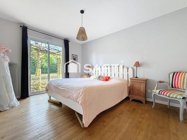 Maison familiale de 166 m² avec superbe terrain et piscine à Cestas