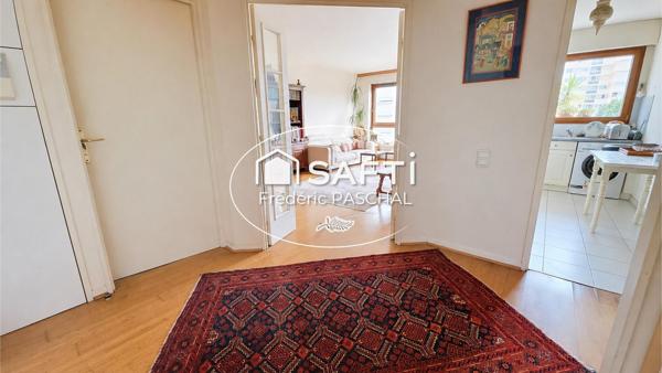Appartement 54 m² - Balcon / Cave / Parking - République