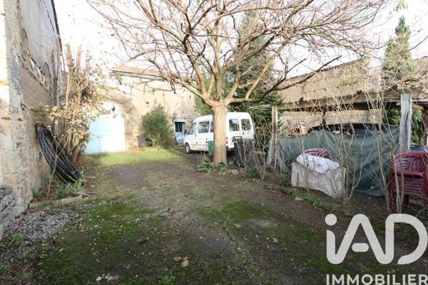 Maison à vendre 6 pièces 238 m² Lezoux