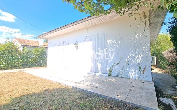 Maison
         4 pièces
        - 105 m² 365 000 € *
