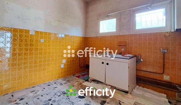 Maison
         4 pièces
        - 105 m² 365 000 € *