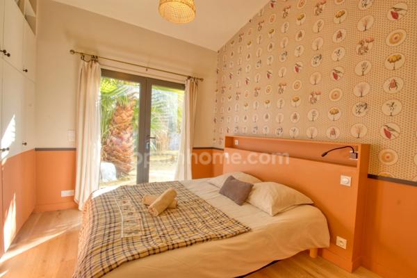 Propriété d'exception au cœur de Dolus-d'Oléron à vendre 9 pièces DOLUS D'OLERON (17)