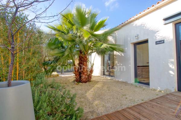 Propriété d'exception au cœur de Dolus-d'Oléron à vendre 9 pièces DOLUS D'OLERON (17)
