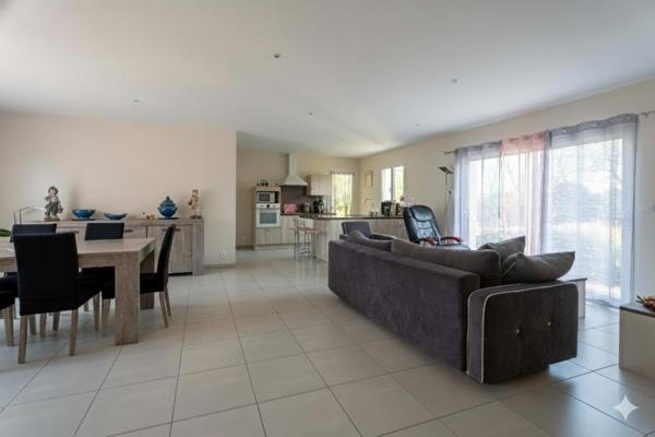 Maison à vendre 234 300 € Saint-Aulaye 4 p 105 m² DPE A