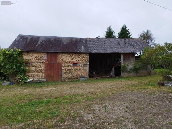 Maison à vendre à Saint-Cyr-du-Bailleul dans la Manche (50720), ref : 076/325