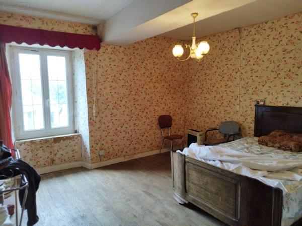 Maison à vendre à Saint-Cyr-du-Bailleul dans la Manche (50720), ref : 076/325