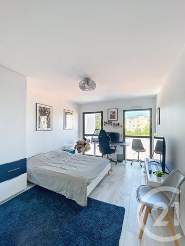 Appartement F5 à vendre  5 pièces - 128,97 m2 CLERMONT FERRAND - 63