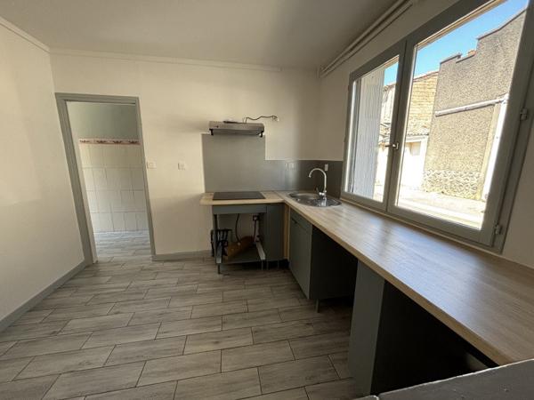 Maison à vendre 86 500 € Sainte-Foy-la-Grande 3 p 78 m² DPE D