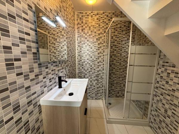 Maison à vendre 86 500 € Sainte-Foy-la-Grande 3 p 78 m² DPE D