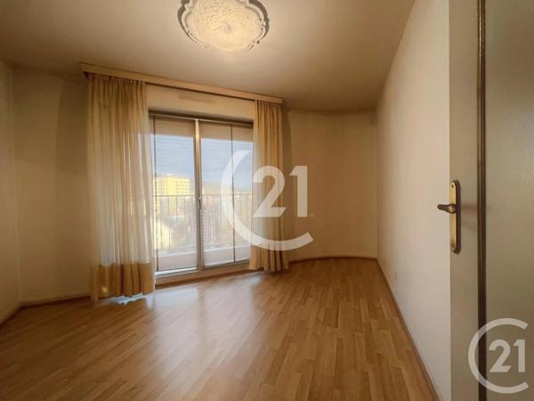 Appartement T5 à vendre  5 pièces - 90 m 2   BELFORT  - 90