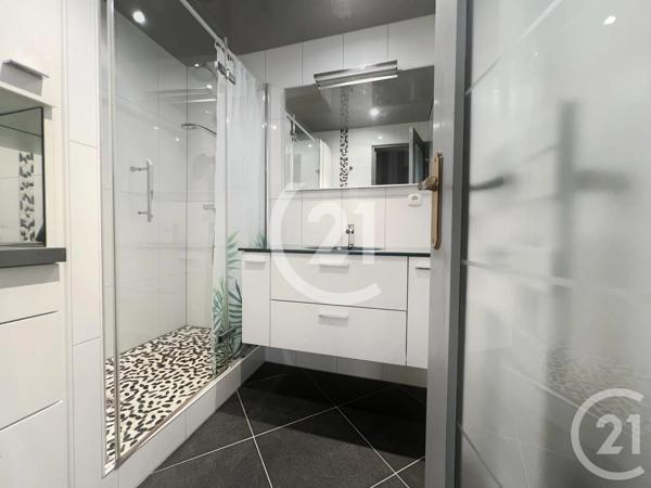 Appartement T5 à vendre  5 pièces - 90 m 2   BELFORT  - 90