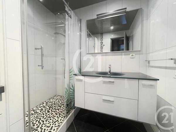 Appartement T5 à vendre  5 pièces - 90 m 2   BELFORT  - 90