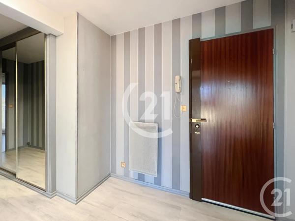 Appartement T5 à vendre  5 pièces - 90 m 2   BELFORT  - 90