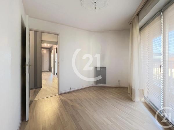 Appartement T5 à vendre  5 pièces - 90 m 2   BELFORT  - 90