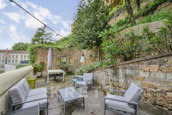 Duplex d’architecte avec jardin