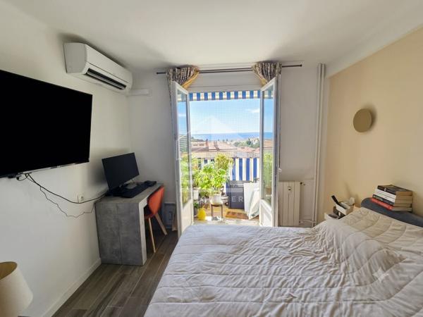 Nice Ouest / Arénas / 3p 57m2 / Rénové / Vue mer