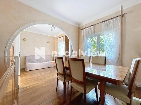 Maison à rénover, non mitoyenne et idéalement située