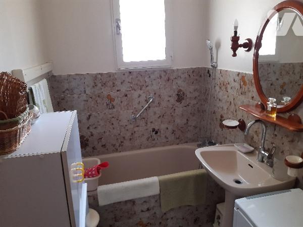 Maison vue - 2 niveaux- 2 logt - 803 m2- restanques