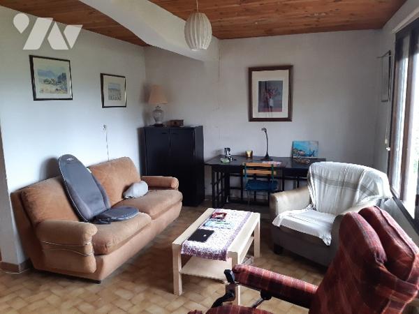 Maison vue - 2 niveaux- 2 logt - 803 m2- restanques