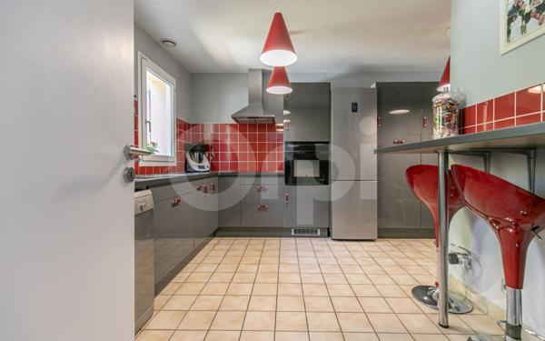 Maison à vendre    5 pièces • 143 m2 Chennevières-sur-Marne