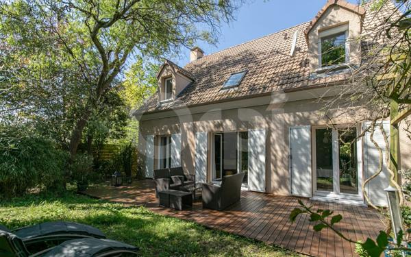 Maison à vendre    5 pièces • 143 m2 Chennevières-sur-Marne