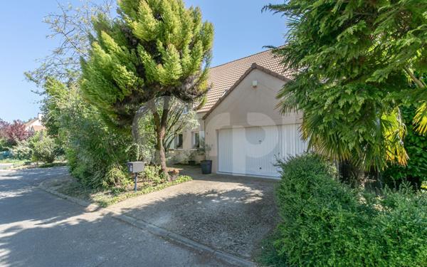 Maison à vendre    5 pièces • 143 m2 Chennevières-sur-Marne