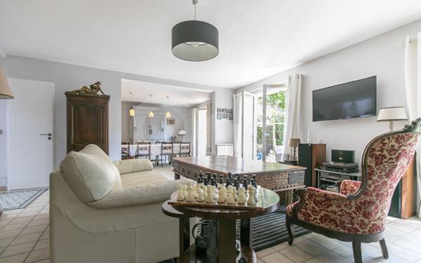 Maison à vendre    5 pièces • 143 m2 Chennevières-sur-Marne