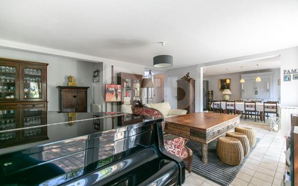 Maison à vendre    5 pièces • 143 m2 Chennevières-sur-Marne