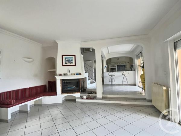 Maison à vendre  5 pièces - 150,37 m2 LES ISSAMBRES - 83