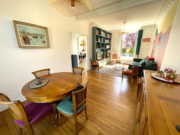 Meulière Houilles Quartier Poste à 10min gare / 5 ch / 2 SDB / Sous-sol / Garage/ Jardin