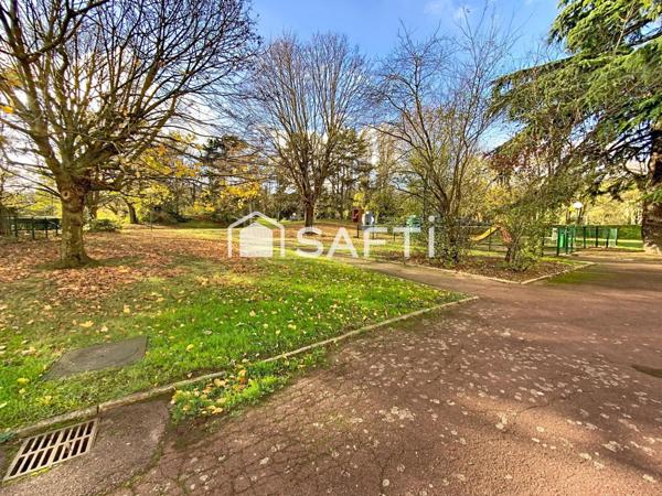 Beau deux pièces de 45 m2 très lumineux - Proche RER B accès Paris