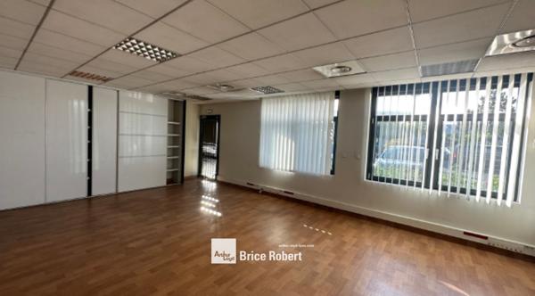 Bureaux à louer Chassieu divisibles à partir de 130 m² près rocade