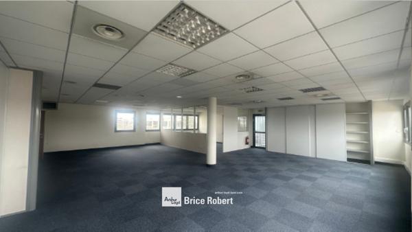 Bureaux à louer Chassieu divisibles à partir de 130 m² près rocade