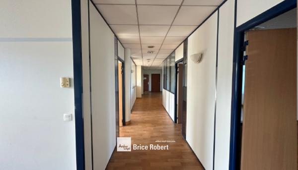Bureaux à louer Chassieu divisibles à partir de 130 m² près rocade
