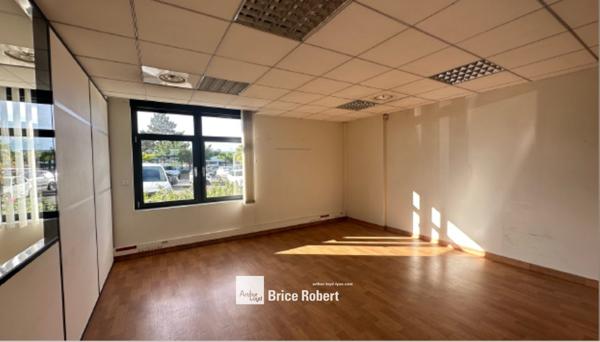 Bureaux à louer Chassieu divisibles à partir de 130 m² près rocade