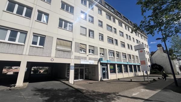 Plusieurs plateaux de bureaux d'une surface totale d'environ 873 m2 divisible à partir de 202 m² à la location - Emplacement privilégié à Orléans Coligny