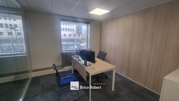 Bureaux à louer à Lyon bureaux lumineux au cœur de la Part Dieu