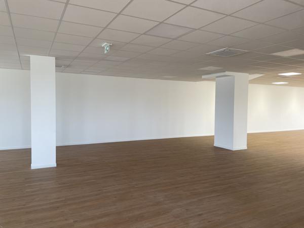 Bureaux à louer Gennevilliers surface modulable dès 100 m² double accès