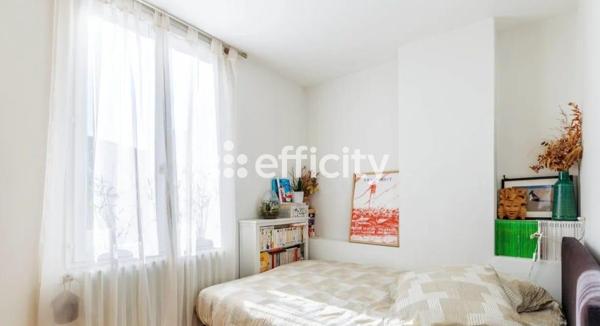 Appartement
         2 pièces
        - 27 m² 143 000 € *