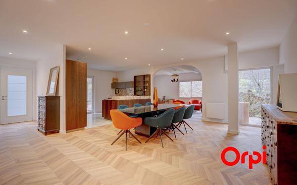 Appartement à vendre    5 pièces • 174 m2 Vaugneray