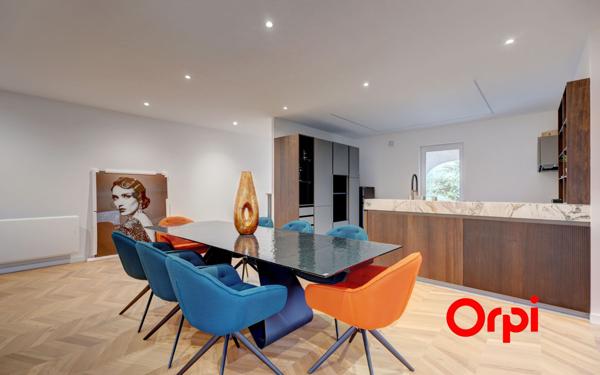 Appartement à vendre    5 pièces • 174 m2 Vaugneray