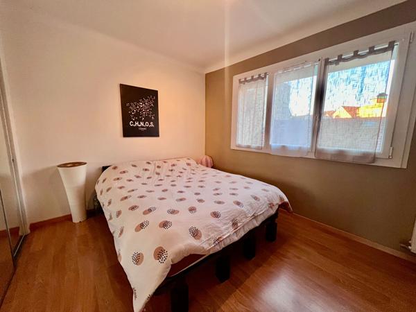 Pau quartier Foirail appartement Pau ,2 chambres,parking en sous sol en location