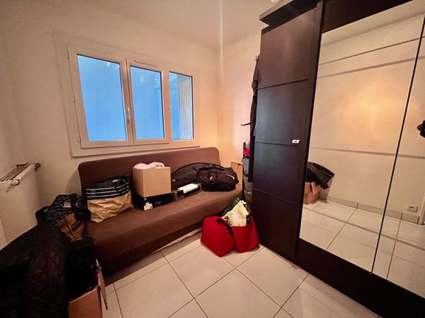 Pau quartier Foirail appartement Pau ,2 chambres,parking en sous sol en location