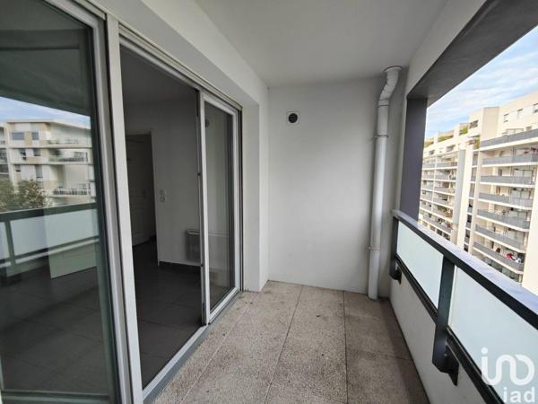 Location appartement 3 pièces 50 m² Marseille 3
