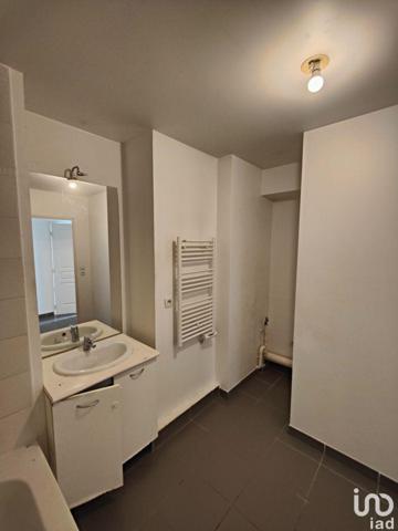 Location appartement 3 pièces 50 m² Marseille 3