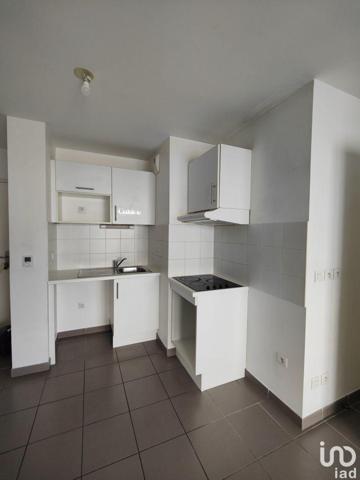 Location appartement 3 pièces 50 m² Marseille 3
