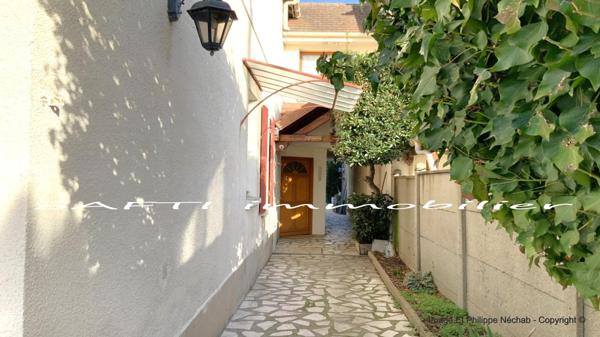 Mantes -la-Jolie - Quartier Gassicourt - Maison 101m2 avec 3 chambres et jardin